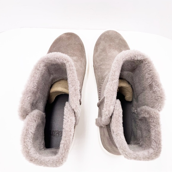 {UGG}AIKA Suede Booties - Picture 10 of 16